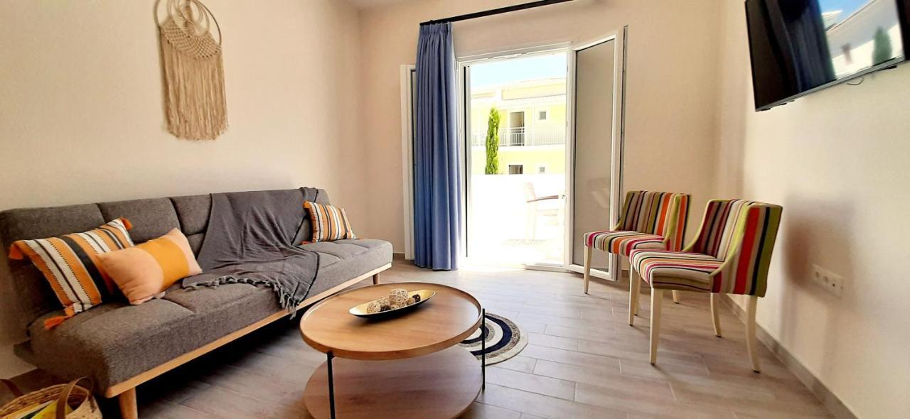The Central Villa - Kassiopi Corfu Villas Exteriör bild